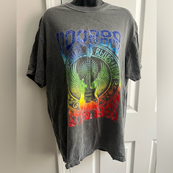 Vintage Graphic Gray T-Shirt - Picture 3 of 5